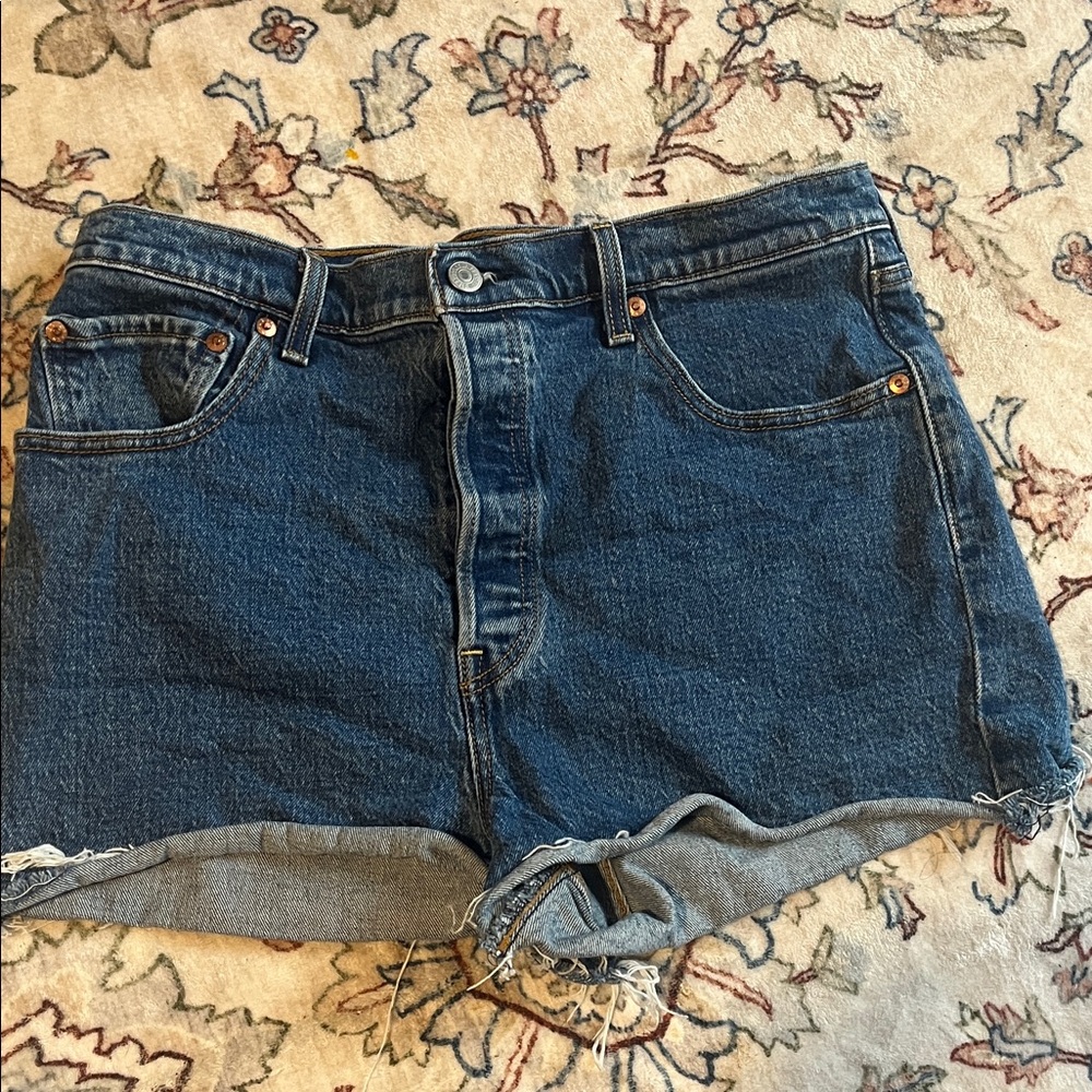 Levi's Classic Blue Jean Shorts Ribcage 32